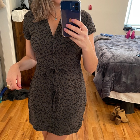 Abercrombie & Fitch Dresses & Skirts - Abercrombie cheetah shirt dress